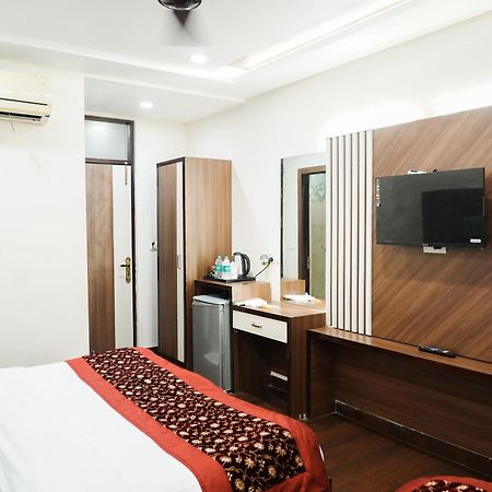 Hotel Batra Home Nizamuddin Νέο Δελχί Εξωτερικό φωτογραφία