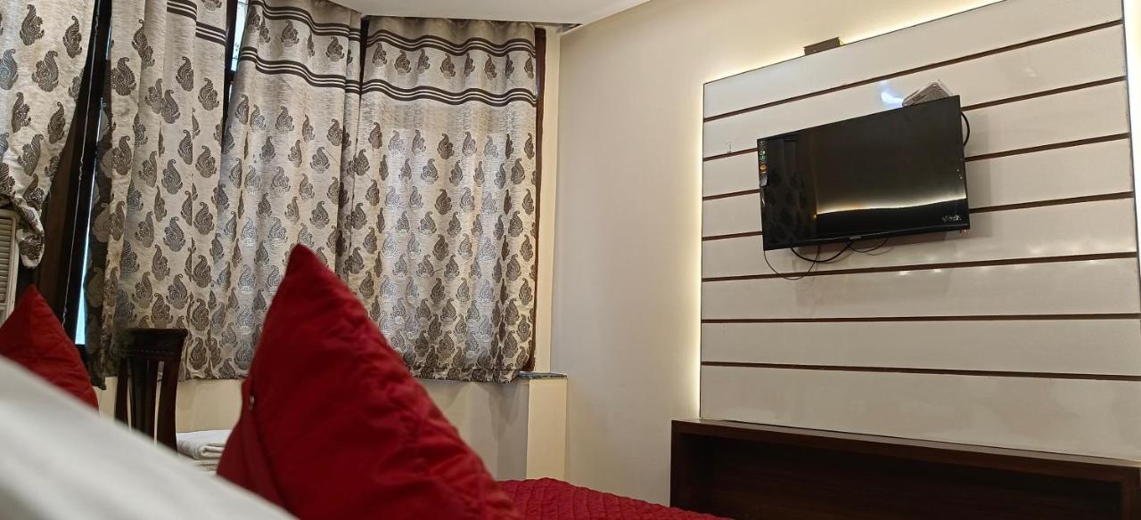 Hotel Batra Home Nizamuddin Νέο Δελχί Εξωτερικό φωτογραφία