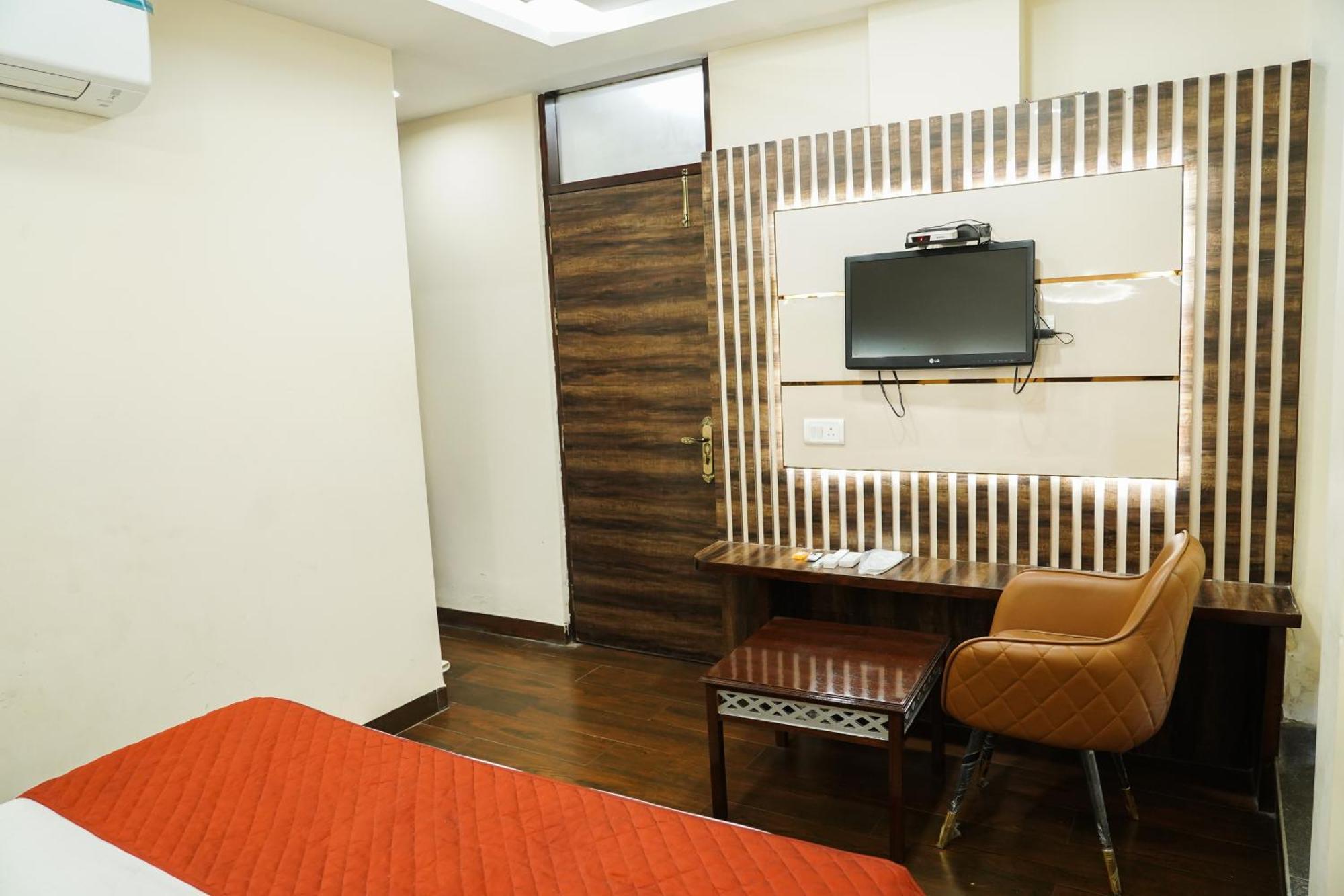 Hotel Batra Home Nizamuddin Νέο Δελχί Εξωτερικό φωτογραφία