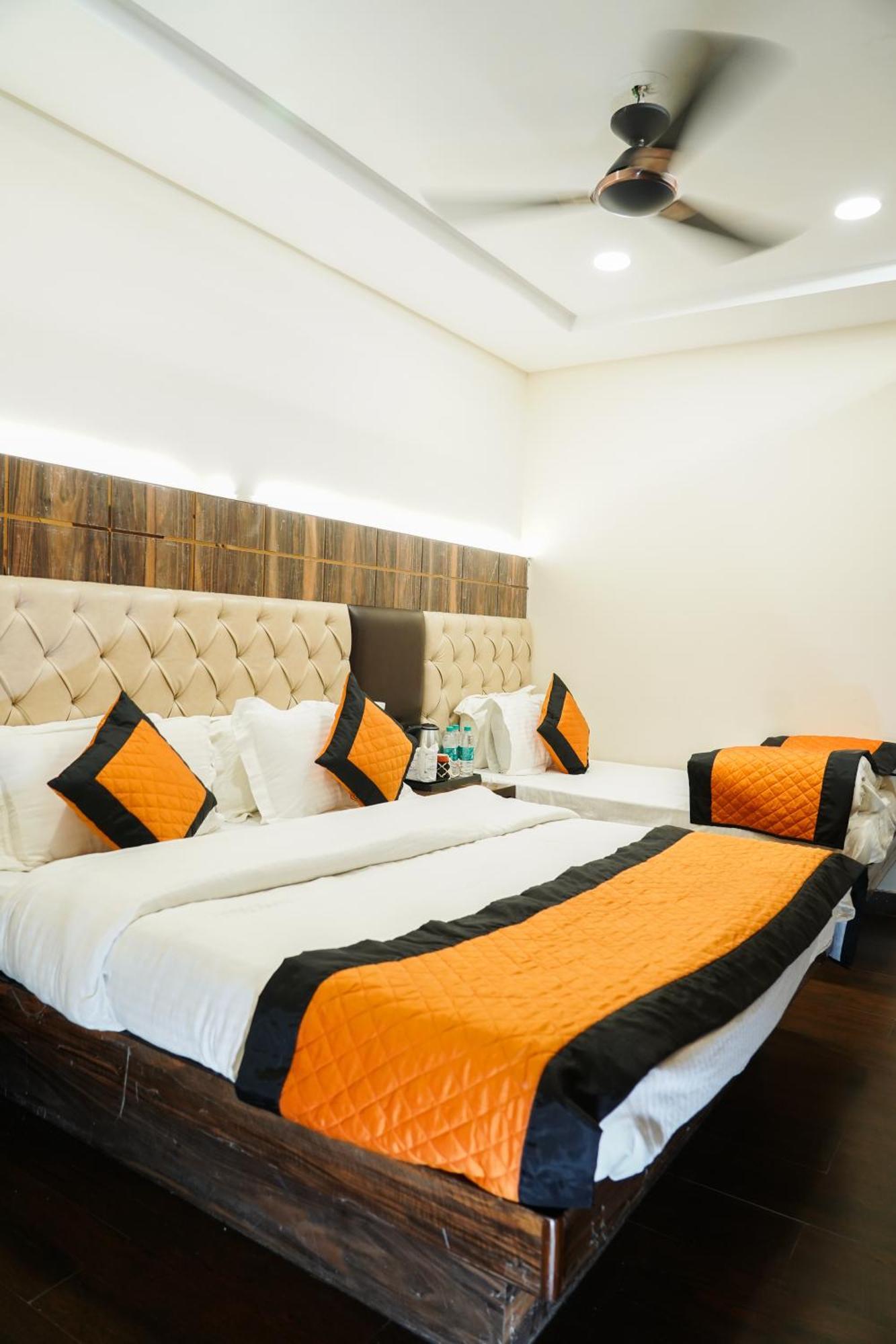 Hotel Batra Home Nizamuddin Νέο Δελχί Εξωτερικό φωτογραφία
